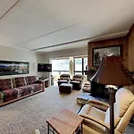 2 Bed 2 Bath Condo Steps Away From Recreation!