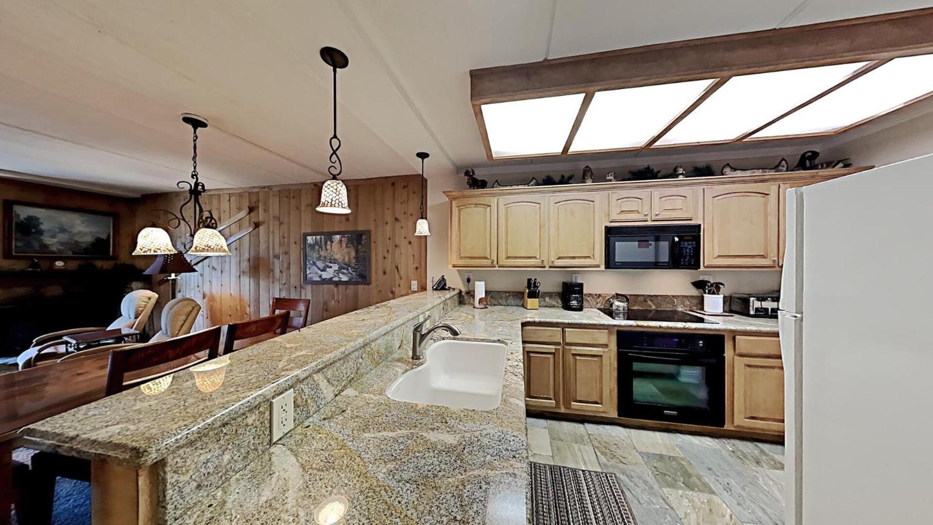 2 Bed 2 Bath Steps Away From Recreation! Apartamento