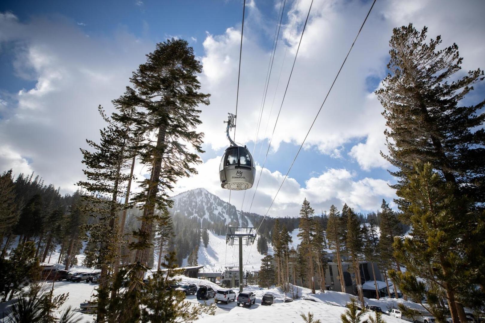 2 Bed 2 Bath Steps Away From Recreation! Mammoth Lakes