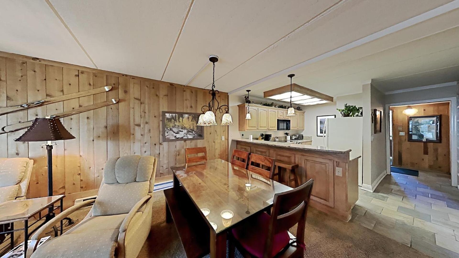 2 Bed 2 Bath Steps Away From Recreation! * Mammoth Lakes