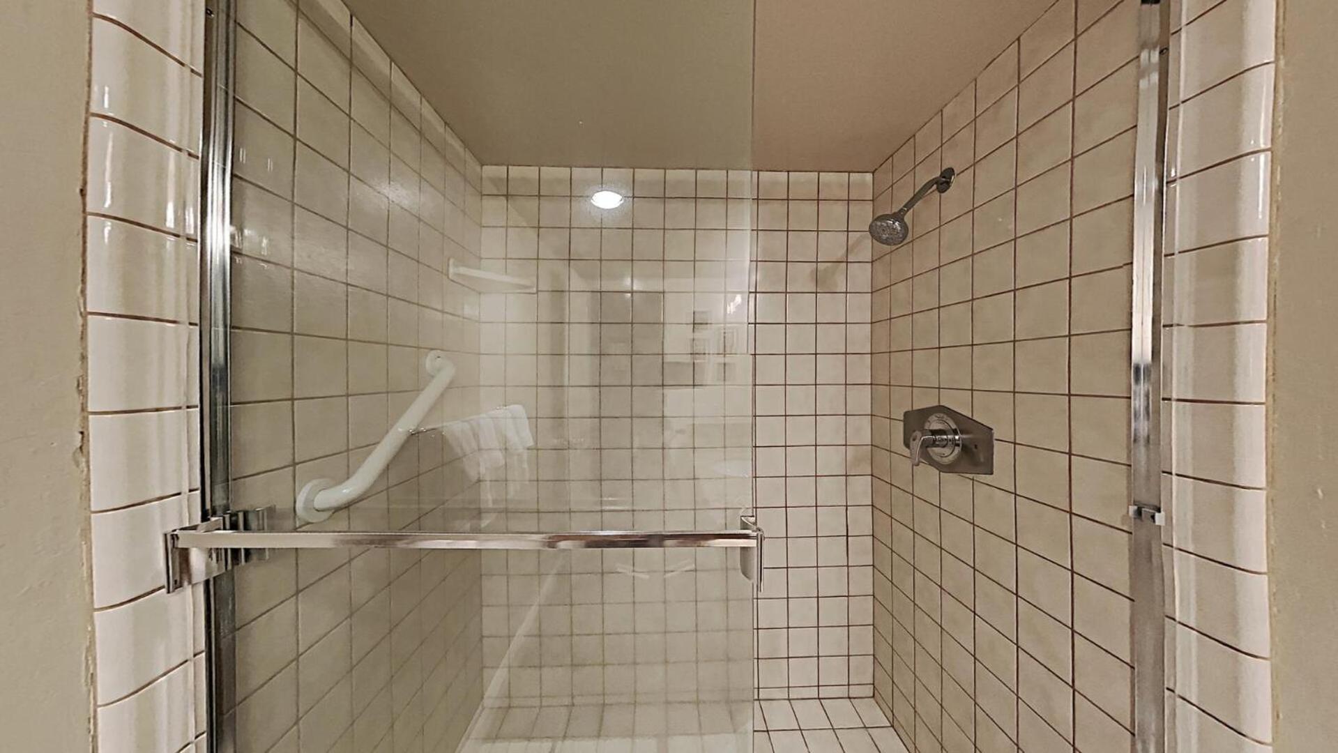2 Bed 2 Bath Steps Away From Recreation!